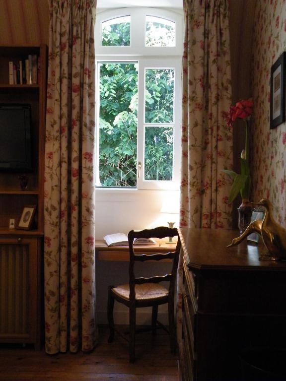Hotel Diderot Chinon Habitación foto