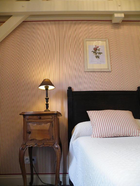 Hotel Diderot Chinon Habitación foto