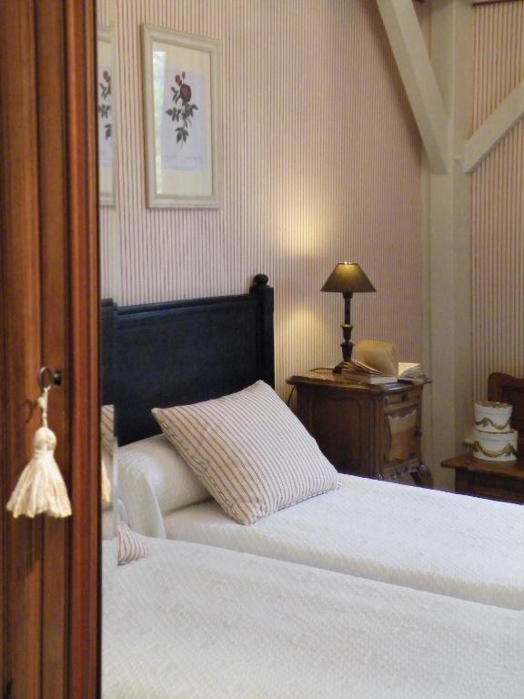 Hotel Diderot Chinon Habitación foto